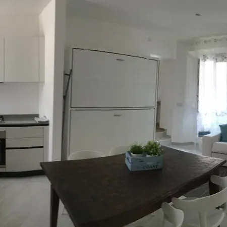 Jules Place *