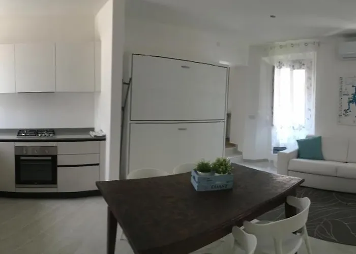 Jules Place *